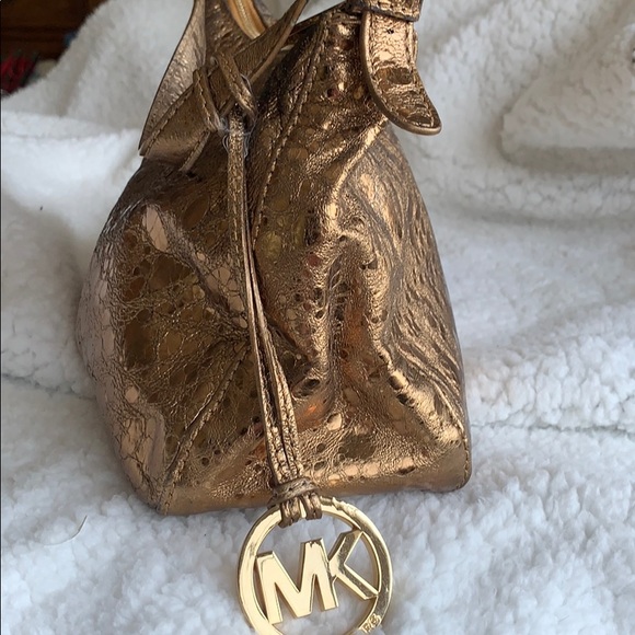 Michael Kors hand bag - Picture 8 of 10